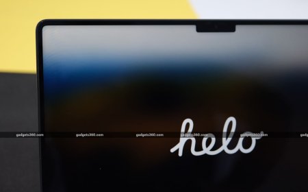 MacBook Pro With OLED Touchscreen, Dynamic Island Said to Launch Earlier Than Expected