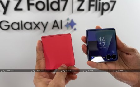 Samsung Patent Hints at Potential Clamshell-Style Foldable With Two Cover Displays