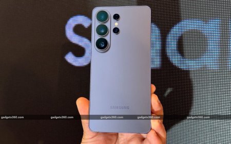 Samsung Reportedly ‘Looking Into’ Adding Vibe Coding Tools in Future Galaxy Smartphones