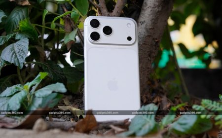 No All-Screen iPhone 20? Why Apple’s 20th Anniversary Model May Miss Its Biggest Feature