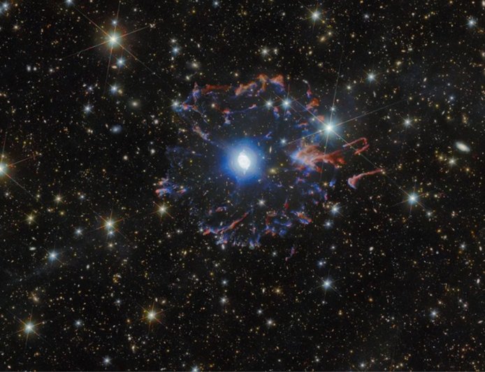 Hubble and Euclid Reveal Stunning New View of Cat’s Eye Nebula