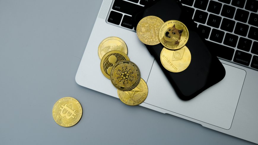 Bitcoin Trades Near $71,000 as Crypto Market Weathers Ongoing Macroeconomic Pressures