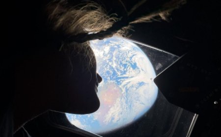 iPhone 17 Pro Max Cleared for Artemis 2 Mission: How NASA Approved It for This Deep Space Mission