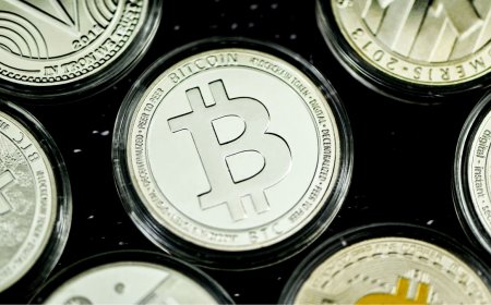 Bitcoin Momentum Slows as Crypto Market Reacts to Global Developments