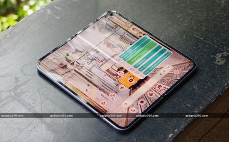 iPhone Fold Dummy Unit Leak Offers Another Look at Apple's Wide Foldable Along With iPhone 18 Pro Models