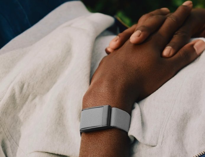 Google's Next Fitbit Wearable Could Launch Without a Display; Said to Require Paid Subscription