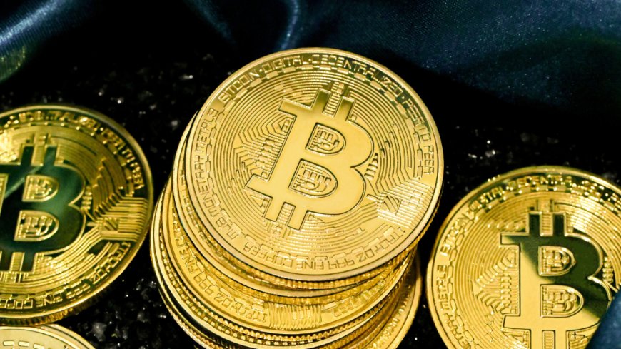 Bitcoin Price Rises to $69,000 as Ethereum Trades Near $2,100 Mark